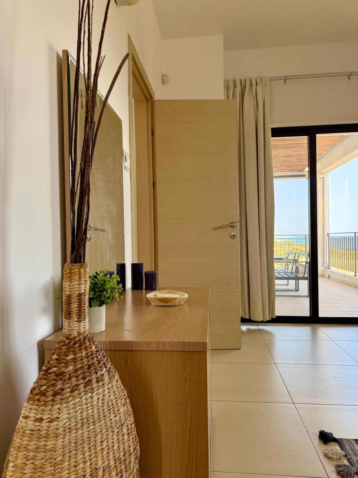 Villa Hera Agios Theodoros Екстер'єр фото