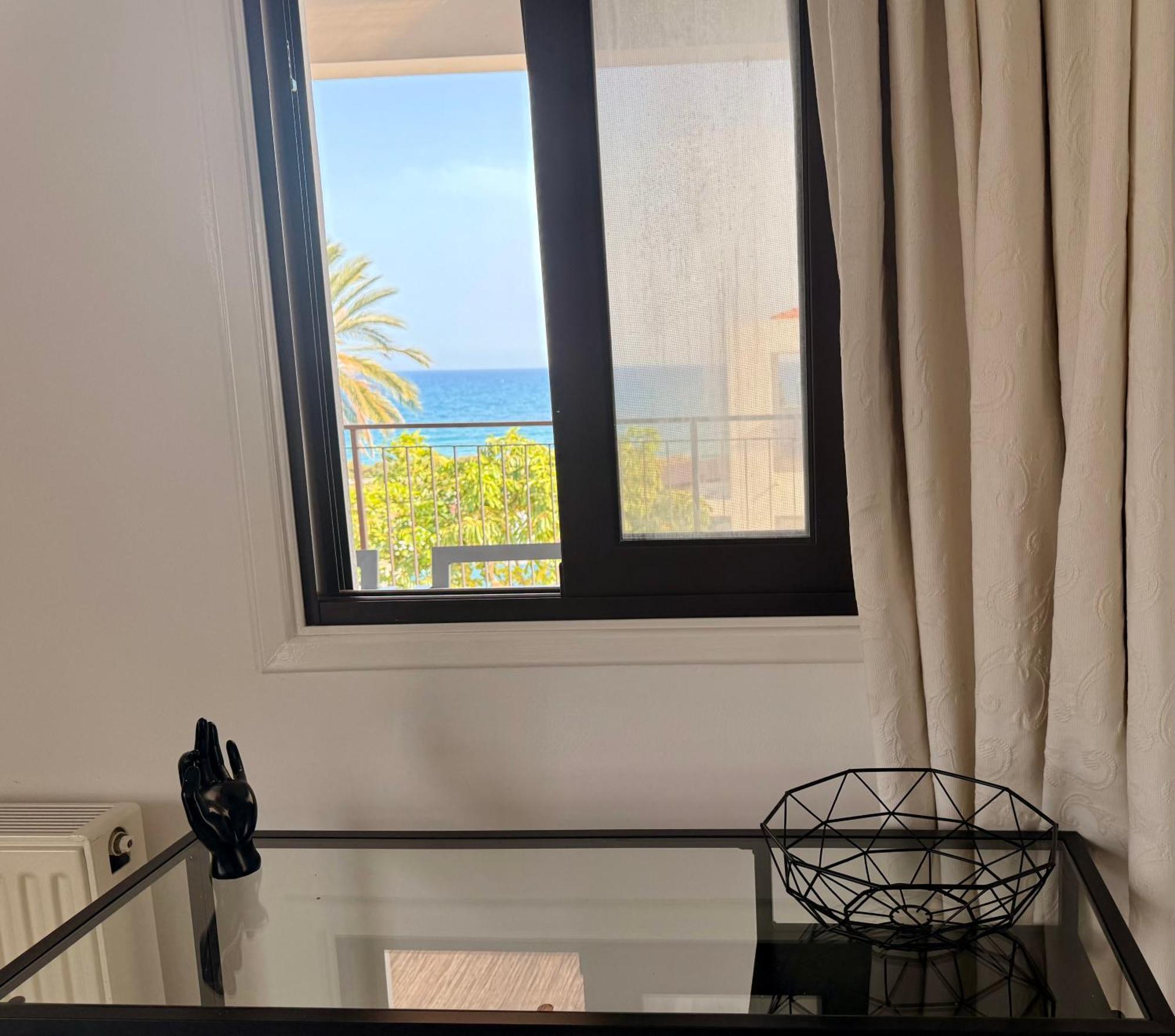 Villa Hera Agios Theodoros Екстер'єр фото