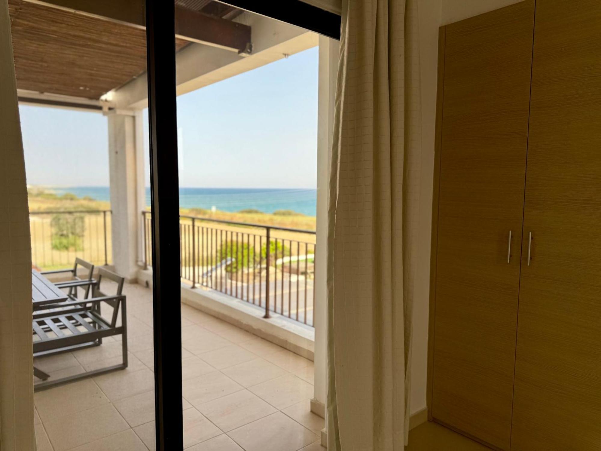 Villa Hera Agios Theodoros Екстер'єр фото